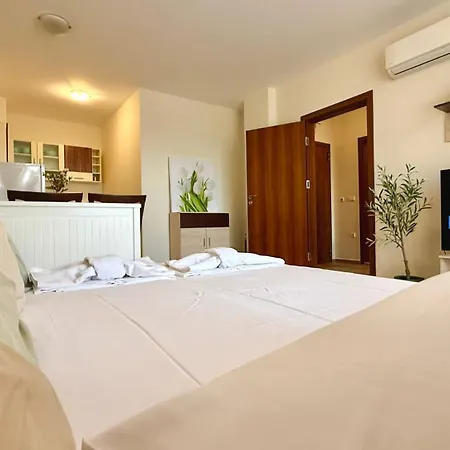Apartament Bratanov Cascadas Family Słoneczny Brzeg