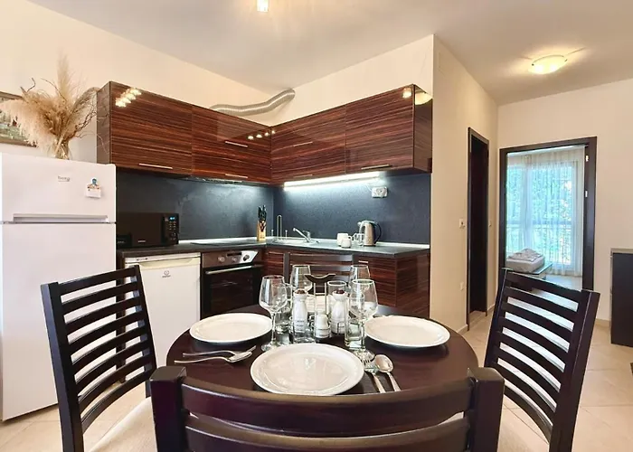 Bratanov Cascadas Family * Slantschew brjag