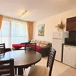 Bratanov Cascadas Family Apartment